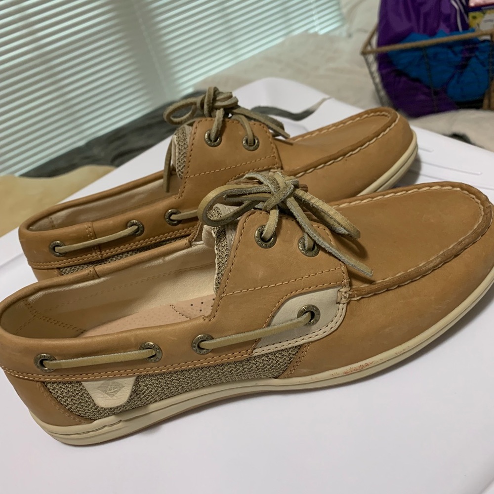 Sperry boat shoes- never worn